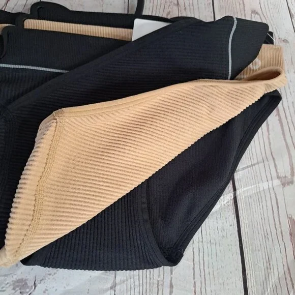 Hanes Originals Women's Seamless Rib Bikini Underwear , 3-pack Small - Picture 4 of 4